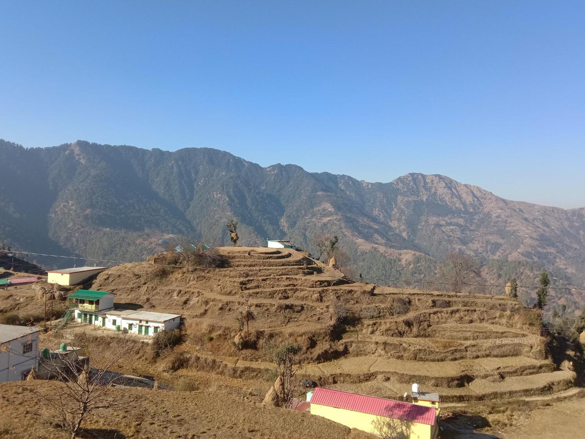 Himalayan Hill Top Resort Kanatal Exterior foto