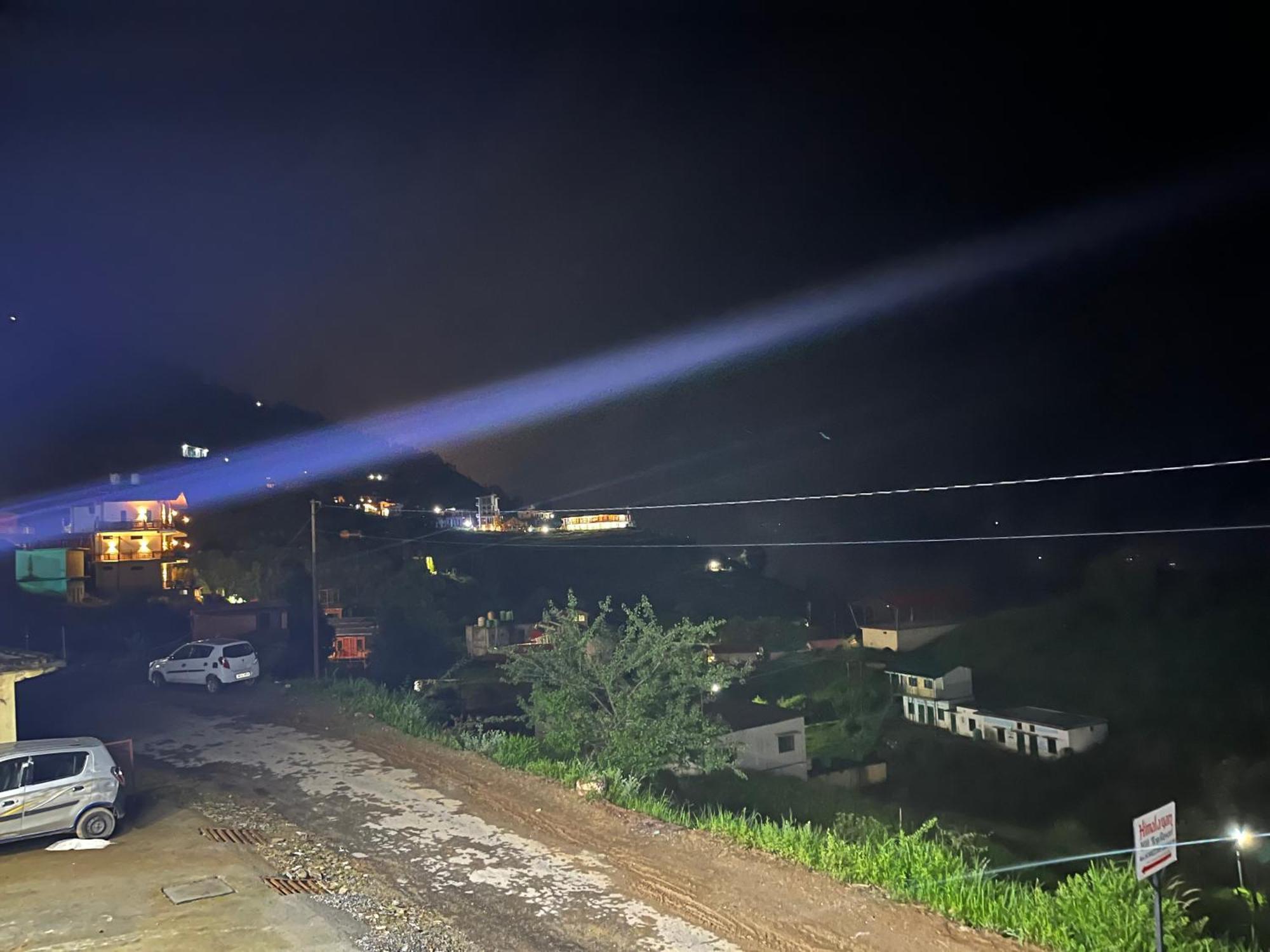 Himalayan Hill Top Resort Kanatal Exterior foto